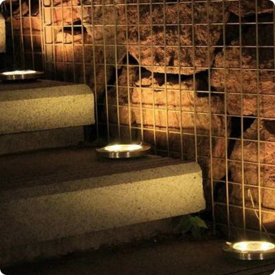 Eclairage exterieur solaire lumière chaude 20 LED escalier ciment ambiance industrielle