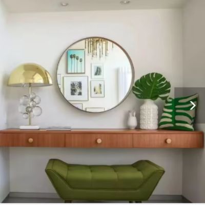 Lampe champignon design italien Dorato bulle verres transparentes corps doré sur console bois décoration intérieure moderne bohème miroir rond tabouret automane vert
