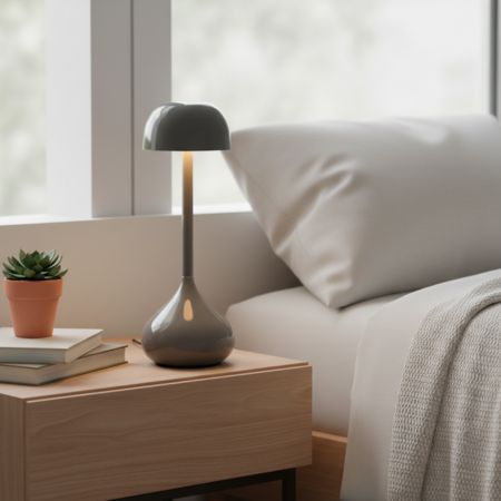 lampe champignon grise brillante table de chevet bois clair