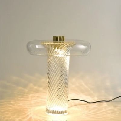 lampe champignon verre cuivre allumée reflets hypnotiques
