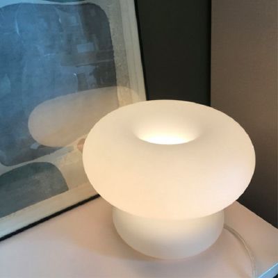 Lampe champignon verre soufflé blanche style Bauhaus