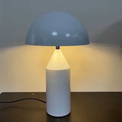 Lampe-champignon-vintage-blanche-allumée 