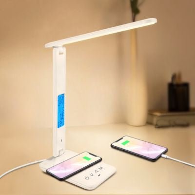 lampe de bureau LED blanche écran numérique chargement deux mobiles chargeur sans fil port USB smartphones câble ambiance chaleureuse