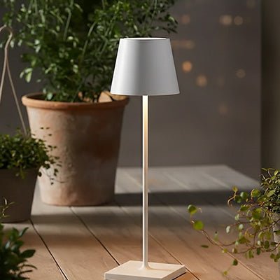 lampe de table blanche rechargeable dimmable led un éclairage nomade pour vos soirées en terrasse ou jardin