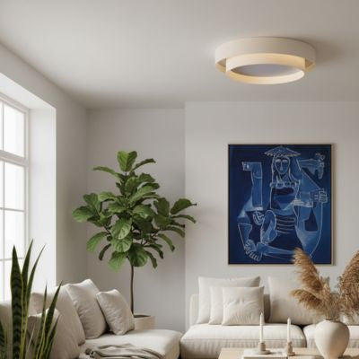 Plafonnier 60cm blanc double anneau dans salon bohème scandinave avec toile bleue