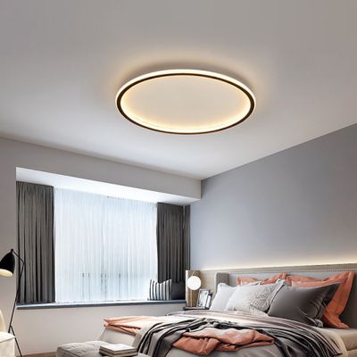 Plafonnier 60 cm diamètre plat noir minimaliste raffiné plafond chambre aux couleurs terracotta gris clair noir