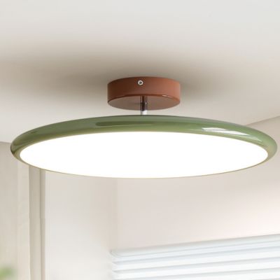 Gros plan plafonnier vert socle couleur marron nordique minimaliste moderne vintage  
